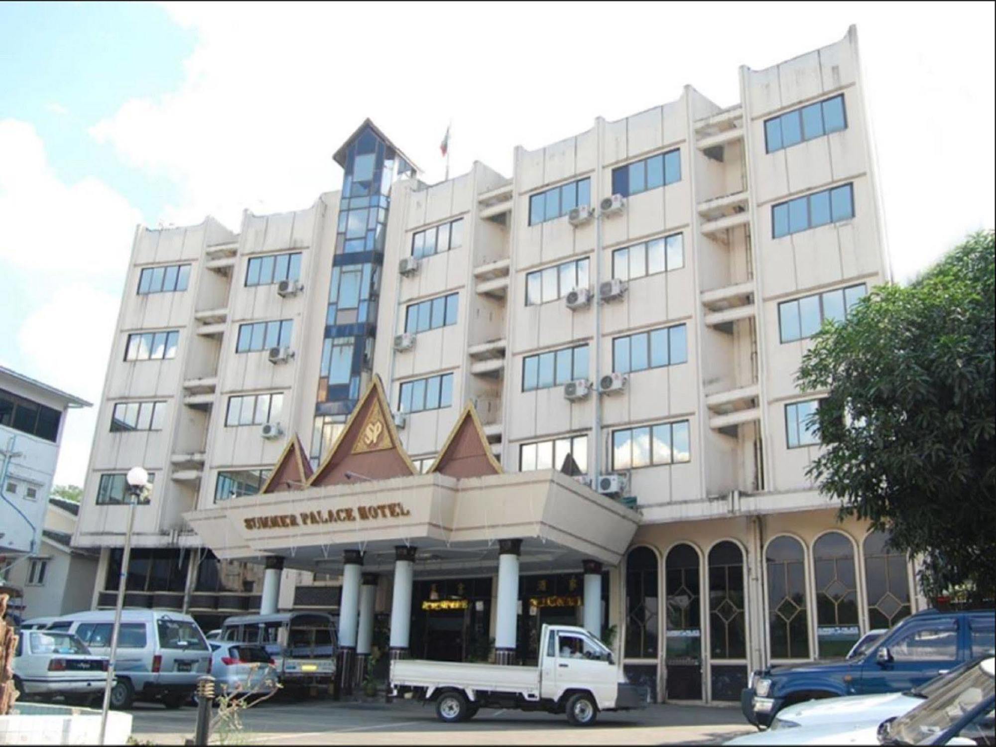 Summer Palace Hotel Rangoon Buitenkant foto