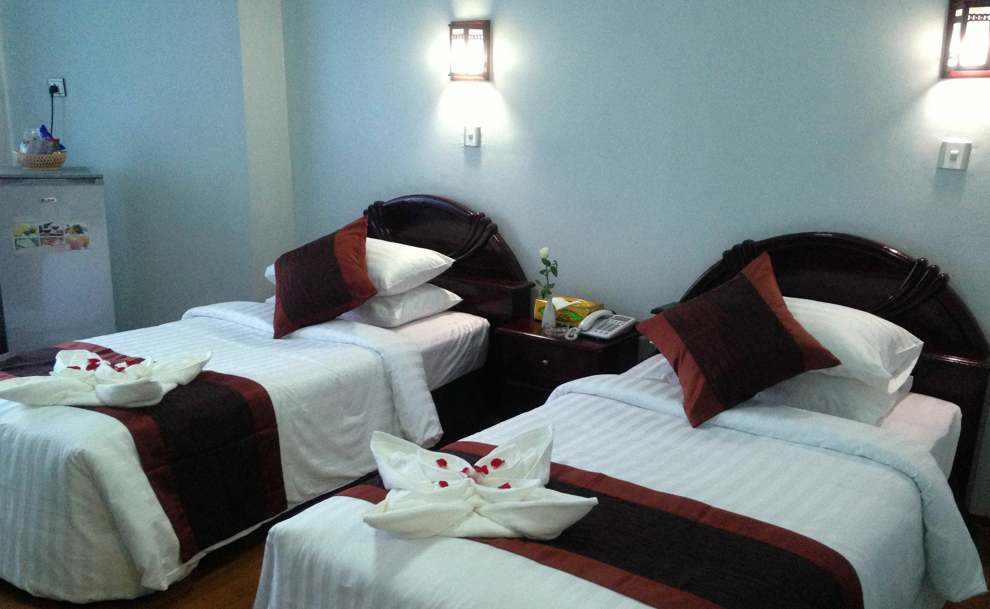 Summer Palace Hotel Rangoon Buitenkant foto