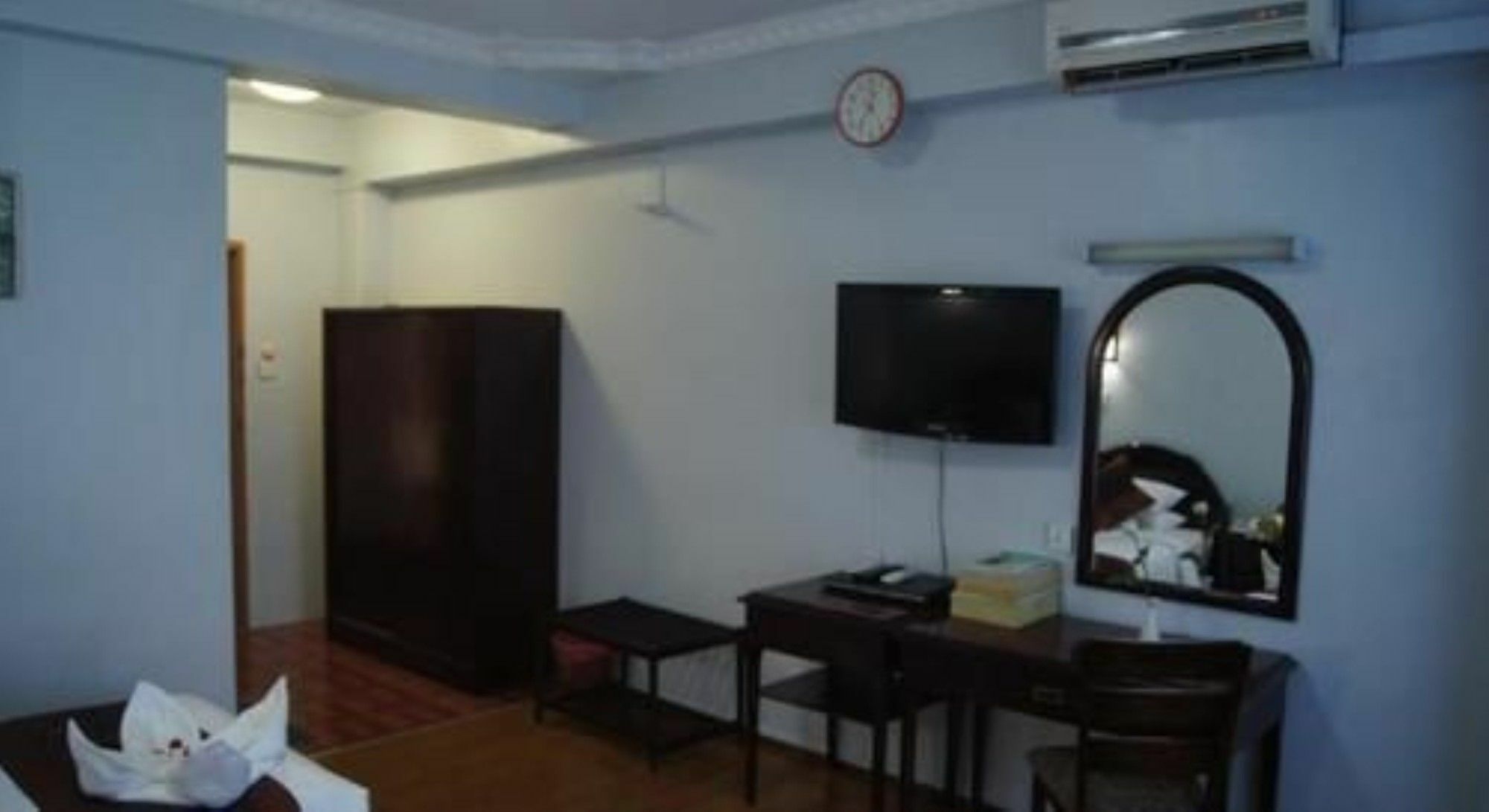 Summer Palace Hotel Rangoon Buitenkant foto